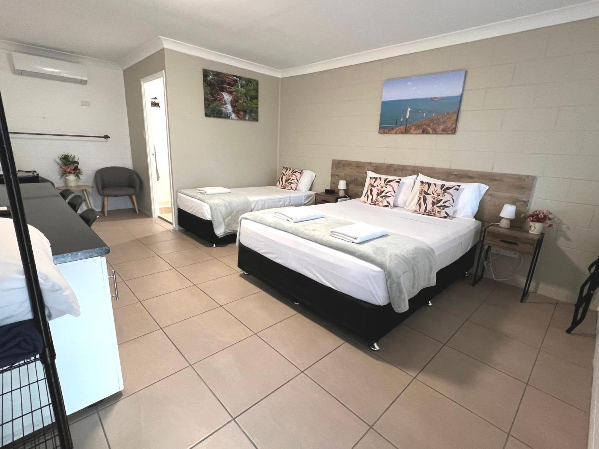 Spanish Lace Motor Inn Townsville Exterior photo